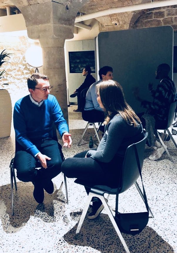 Ce soir nous organisions avec <a href="/paris_digitale/">Paris Digitale</a> <a href="/diversidays/">Diversidays</a> et <a href="/FRdigitale/">France Digitale</a> une session de speed mentoring entre 20 entrepreneurs de la diversité et 20 CEOs de Paris Digitale. Des échanges enrichissants pour tous et quelques murs brisés ce soir 🙏 Merci à nos hôtes <a href="/PwC_Experience/">ExperienceCenter FR</a>