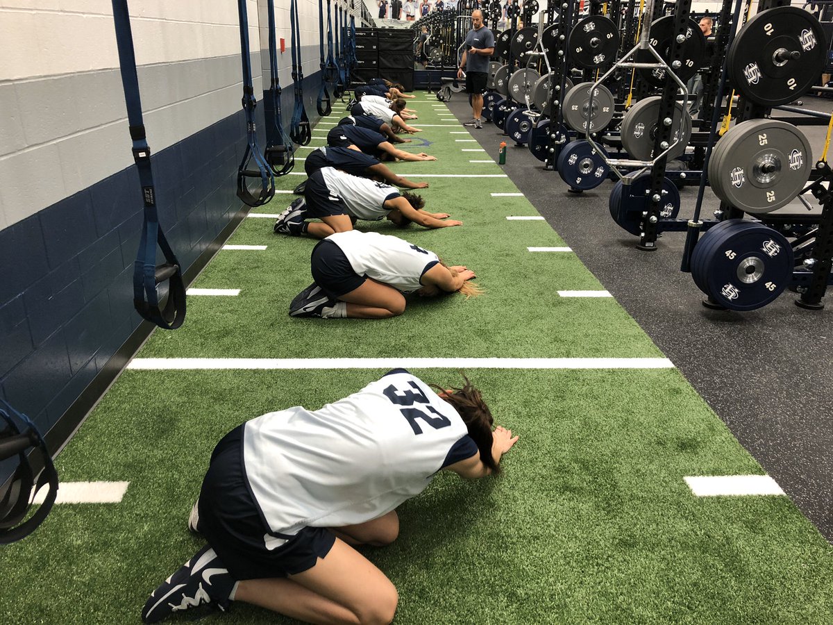 FHCgirlsbball's tweet photo. #BodyPrep😤 https://t.co/HBCkyHm9RM