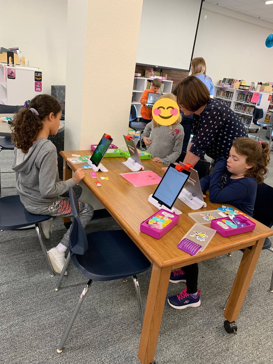 GESCurnow's tweet photo. 4th grade coders enjoyed the coding playground so much!  Thanks GCISD libraries for making this possible 🤗#HoCGCISD #gesshineon @gesmauldin https://t.co/7ngwIKxVN5