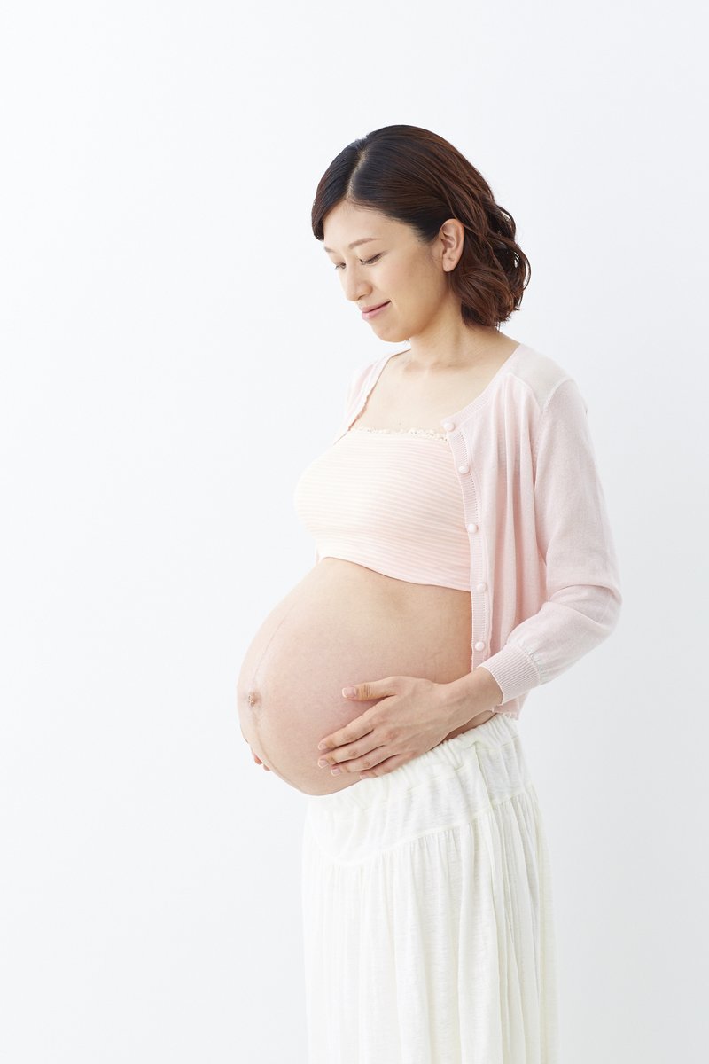 ナチュラルサイエンス 本日12月3日は プレママの日 妊娠するとお肌は乾燥しやすくなります まだ大丈夫とおもっても妊娠初期から しっかりと保湿する事で産後もキレイを保ちます ナチュラルサイエンス