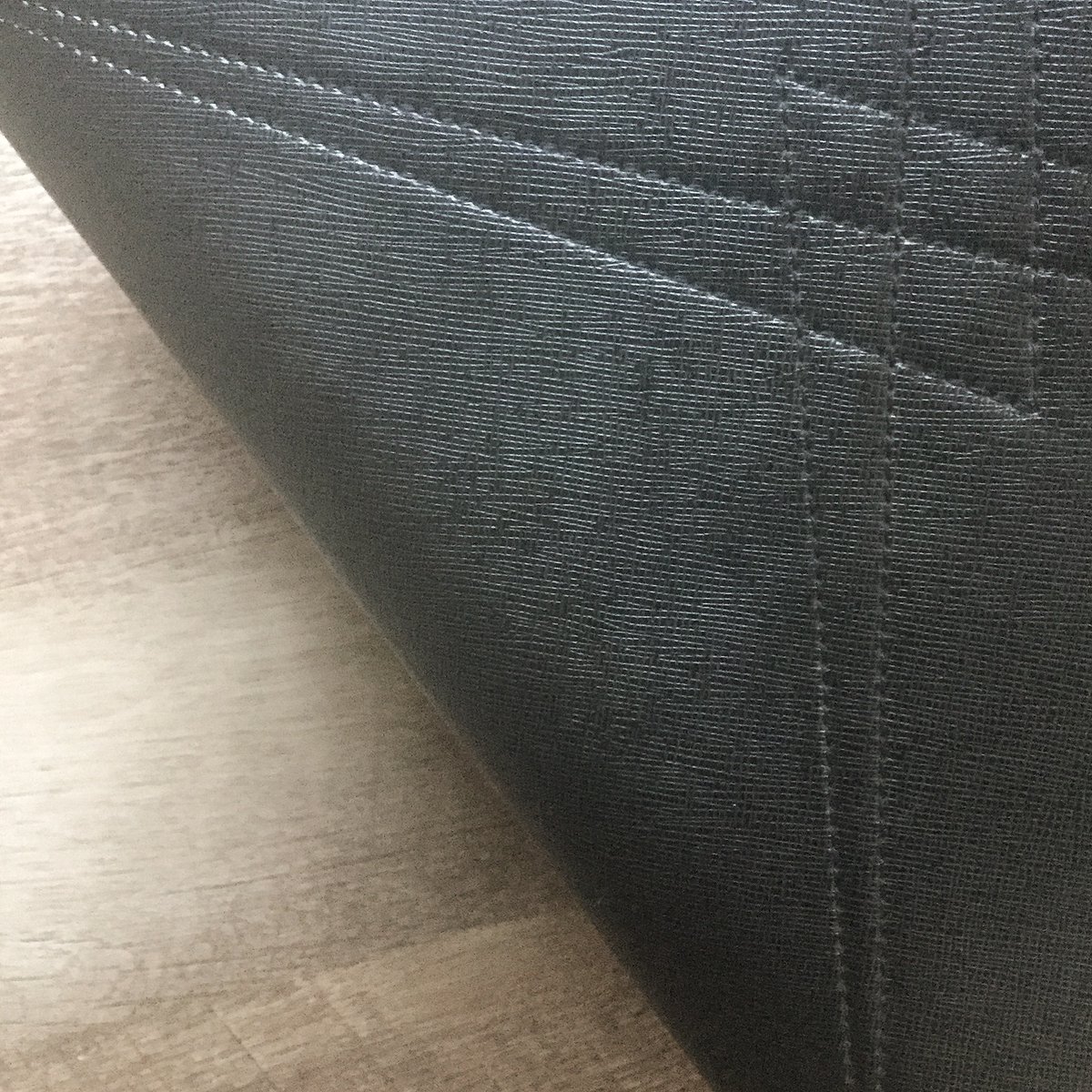 myprettythings's tweet image. Crosshatch.

#inthedetails #fashionstory #designdiaries