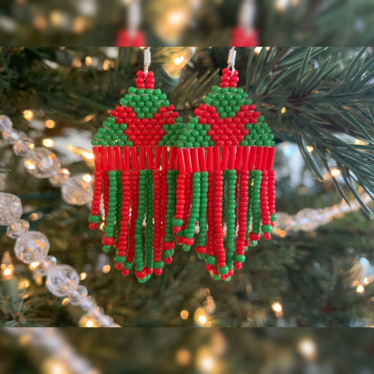 lltraders's tweet photo. Christmas ideas!! 🥰🎄🎁
Mickey Mouse beaded earrings now available! Only $19.99
Always FREE SHIPPING ↙️
https://t.co/n2giCUs1Qa
#christmasideas #mickeysverymerrychristmasparty #disneychristmas #christmasgiftsideas #christmas #disney #mickeymouse #mickey https://t.co/GyinG3P4bT
