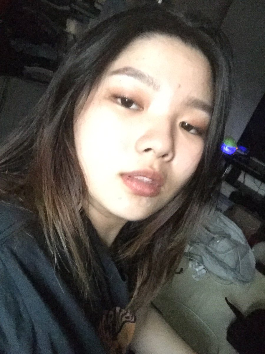 eunbread's tweet photo. my forever aries king 🥺🤧 i love u, u make me the softest bitch ever #selfiefordaniel https://t.co/Y3ytCPJpuc