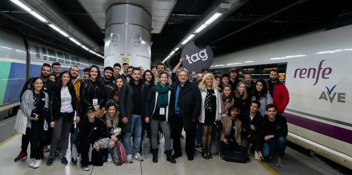 dcalomarde's tweet photo. Inolvidable primer #HackathonTrenLab de la historia de @Renfe. Gracias de corazón a todos los equipazos de @trenlab , @WayraES y @talentgardenes por hacerlo inolvidable!! Y a mi equipo por darlo todo!! Muy orgullosa!
Encantada @Tecnoestresado https://t.co/xxkoRGxKUQ