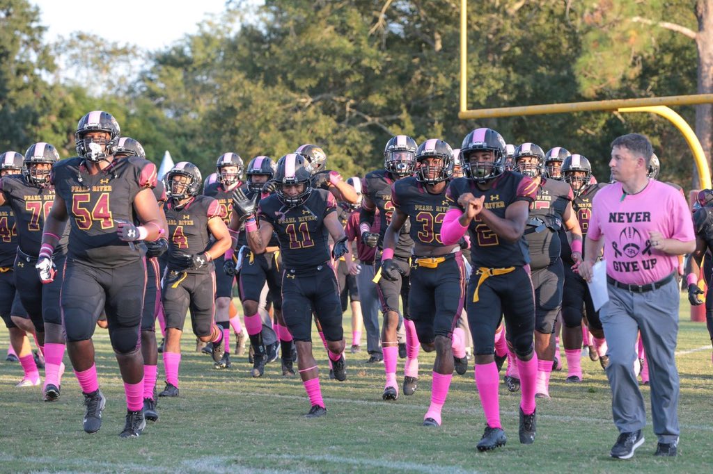 joshuabolton45's tweet photo. Blessed to receive my second offer from Pearl River community college!!!! @PearlRiverFB @coachking1 #GoWildcats !!!! https://t.co/qzBbyb49qC