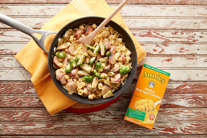 annieshomegrown's tweet photo. Remember that time you magically transformed a box of mac into a mix-in mealtime masterpiece? Us, too: https://t.co/4Hcu1NO56m #MixInMonday https://t.co/8ZxtZ1n7GU