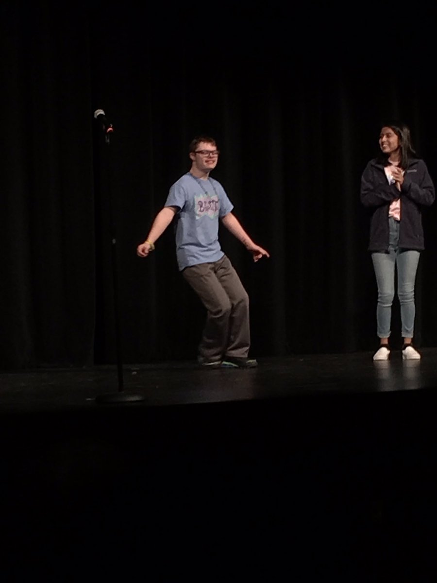 At the BEST show ever <a href="/KleinCain/">Klein Cain HS</a>! If you aren’t here, you are missing out! #ReignCain #KleinFamily 🤩