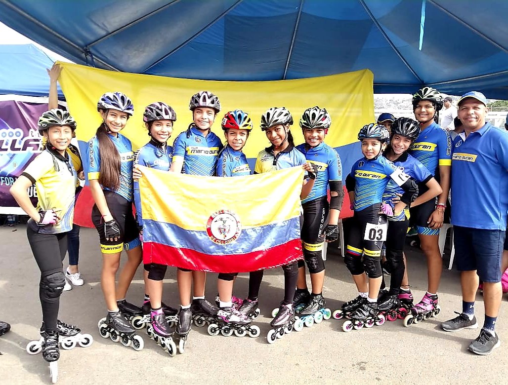 ClubMarioDuran1's tweet photo. Con pie derecho  arrancó  el Team Mario Duran 🇺🇦CMD🇺🇦 Categoría menores, Dando inicio al Campeonato Sudamericano de Naciones y el Open Sudamericano de Clubes  de Patinaje de Velocidad en la ciudad de Guayaquil, Ecuador🇪🇨. https://t.co/cqX4eqbU1S