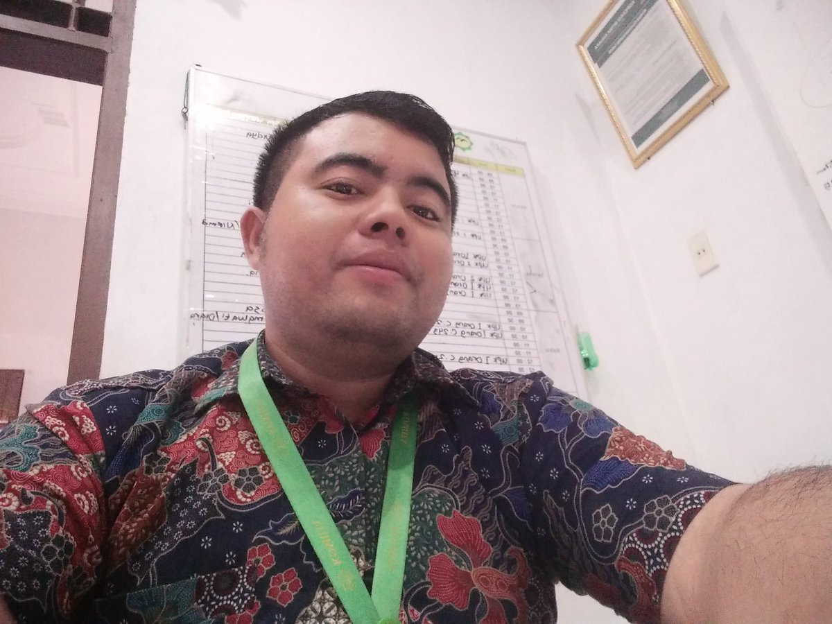 AsrilPandi's tweet photo. Kehebatan orang tidak lahir dari sipat malasnya tapi lahir dari keuletannya dan paham dimana ada peluang, so lakukan hal yang baik hari ini dan lebih terbaik dari hari kemarin.
#komidaofficial
#komidamembangunbangsa https://t.co/I5dK1KBhcb
