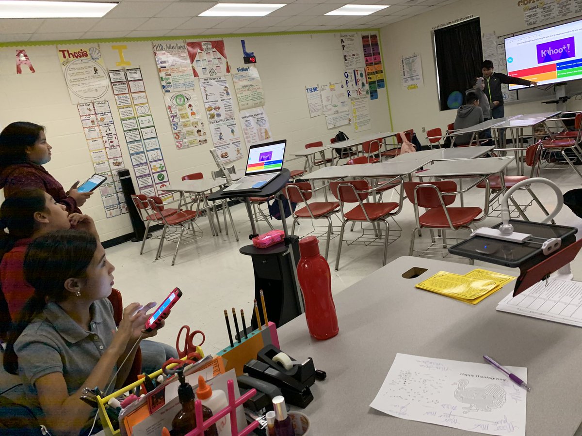 avera_2's tweet photo. When you’re left with 7 students in the classroom because of band concerts you improvise with KAHOOT!! The 7 students don’t miss out and you can teach the lesson to everyone the next day🤳 #LJTECHi3 @LaJoyaISDEdTech https://t.co/7TyShnLYpN