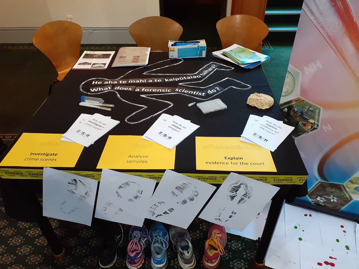 KateAbraham11's tweet photo. Great day hanging out at Auckland girls grammar school last week meeting the next generation of scientists. Awesome to see so much enthusiasm about science and so many science based service providers providing opportunities to the students to learn more #stemNZ  #ESRnewzealand https://t.co/JLQhSJBer9