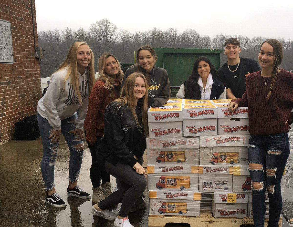 HowellSADD's tweet image. Help us reach our goal!!! Please bring in cans to Mrs. Mussari’s office ASAP!! @BravermanHHS