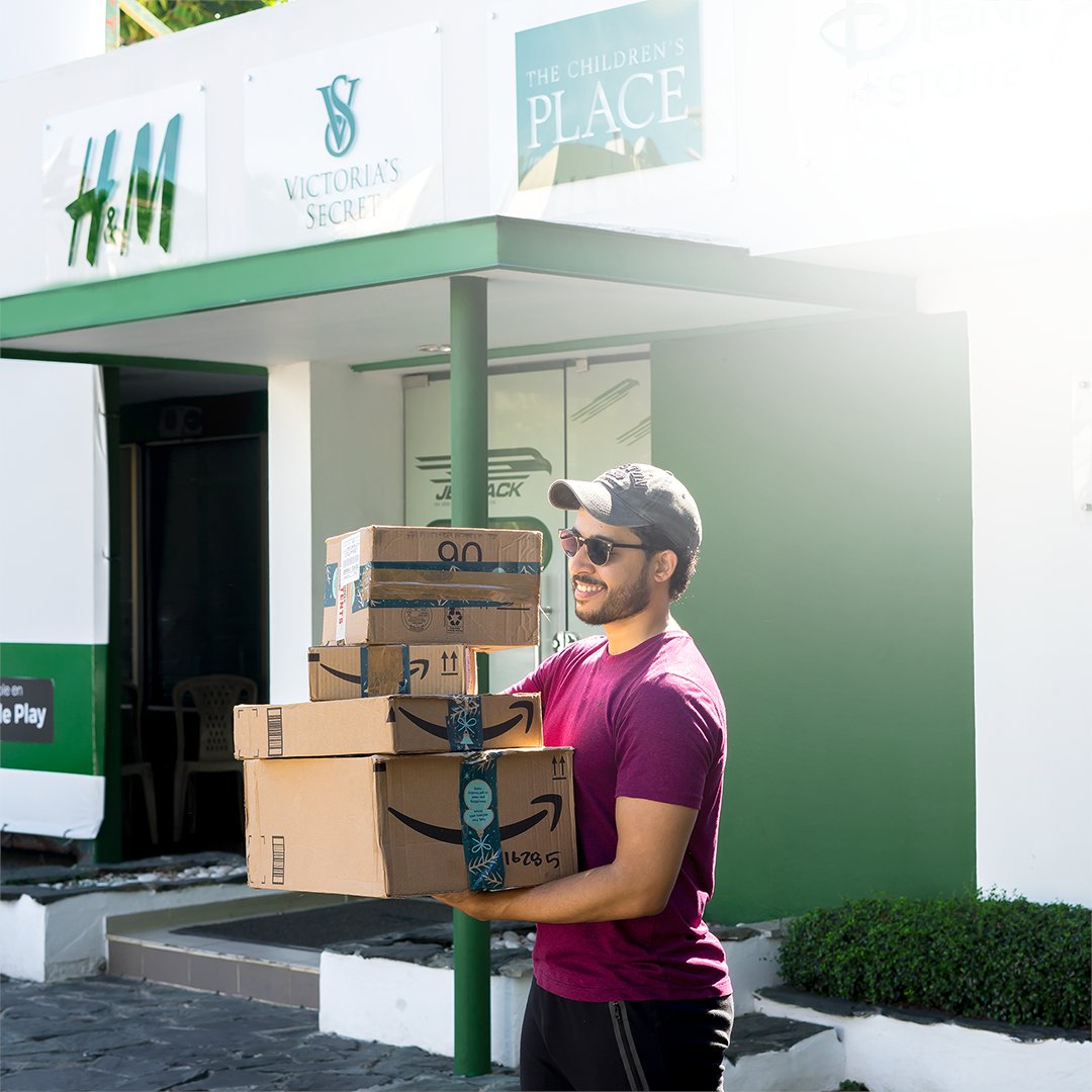 JetPackRD's tweet image. La felicidad de recibir todos tus paquetes al mismo tiempo. 😆🙌 ¡Afíliate totalmente gratis! 📦#JetPackCourier