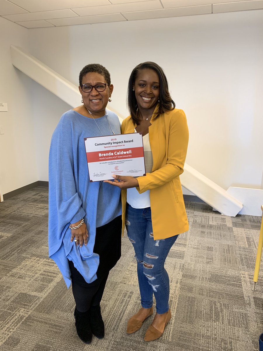 _bccaldwell's tweet photo. I’m so thankful to have been selected to receive Campus Compact’s Community Impact Award for outstanding leadership and service! Thanks to Dr. Murphy for nominating me💙💛 https://t.co/ToU0bUom6Q