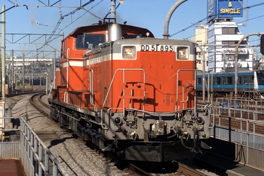 DD51 895 単機 赤羽