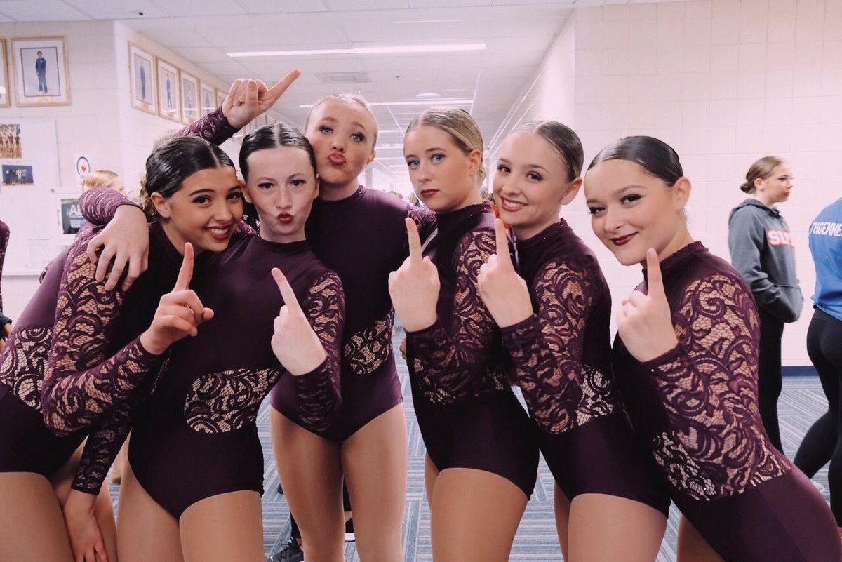 Dance Competition this Thursday in CDH Field House💃🏼⚡️ JV: 7PM Varsity:7:30PM💜💛 Students get in FREE with school ID💳Come Support the CDHDT❗️