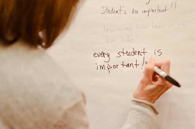 GLISI's tweet photo. #GivingTuesday Do you believe all students can achieve success regardless of race, geography, or family income? We do, too. Join the cause: https://t.co/AcZwXJk5up #GAgives #GLISIgives https://t.co/mU5kE0rdmE