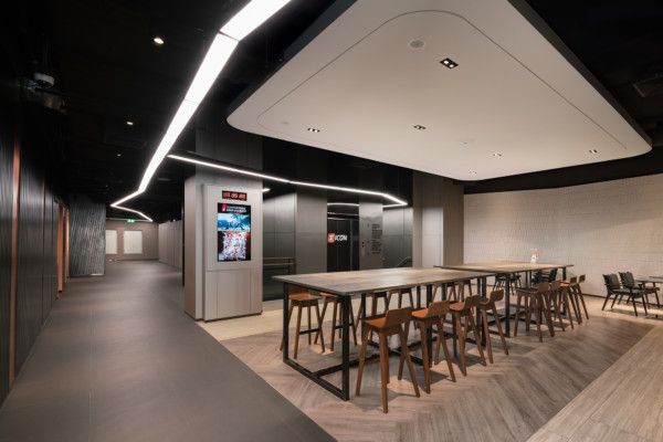 CTSouthEastAsia's tweet photo. Fitness First gym Club ICON, which opened in August at the ICON SIAM luxury shopping centre in Bangkok. https://t.co/hLhxgoLVjQ