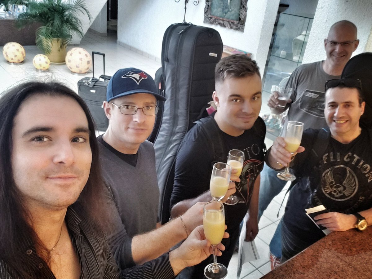 absolutejrny's tweet photo. A surprisingly smooth day of travel today, that started among snow and cold in Toronto and ended at a warm and sunny Cozumel. Tomorrow we board Royal Caribbean Brilliance of the Seas, which welcomes us for the first time since 2015. https://t.co/ZvkSUUTYz0