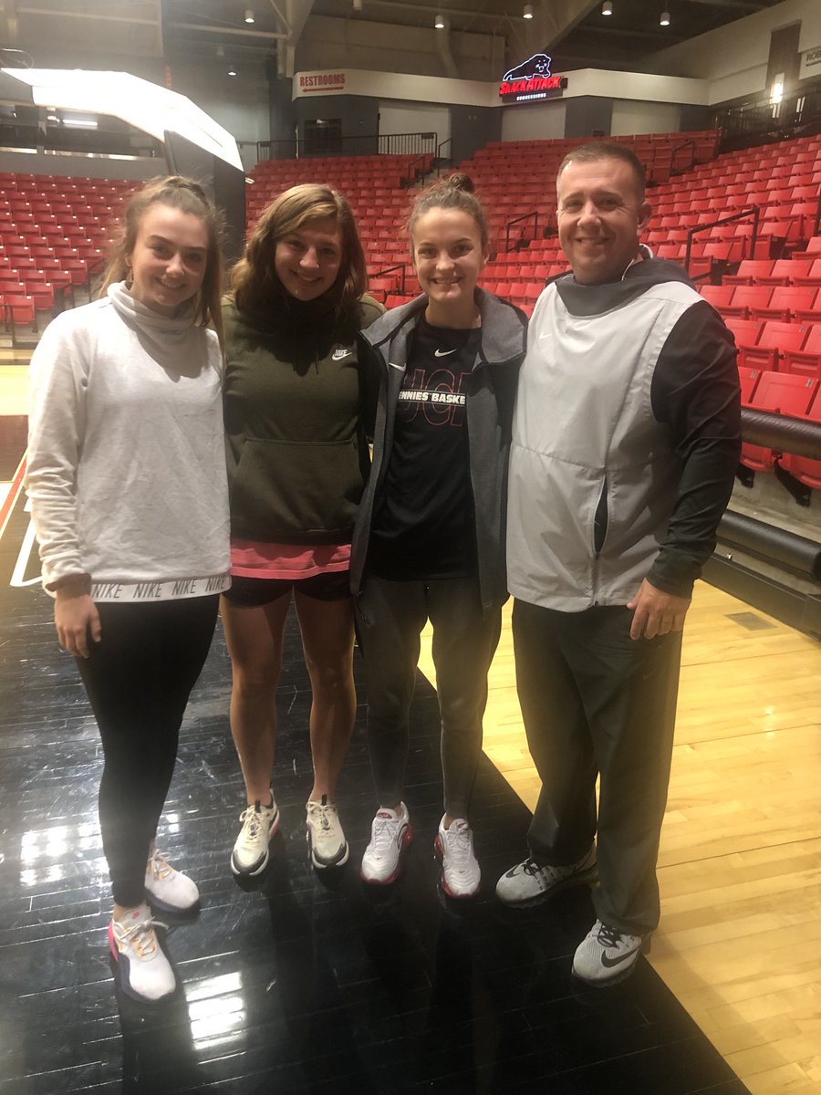 CoachJ14's tweet photo. Had a “mini” Lady Cardinal Reunion ⁦@farmingtonfast⁩ this weekend in Springfield! ⁦@trinitysjohnson⁩, myself, and @lexi_roach⁩ now playing ⁦@EvangelWBB⁩, got to watch ⁦@penseyy⁩ now playing ⁦@UCMWBB⁩! All members of the 2018-2019 team. #Cards4Ever https://t.co/uzTLnY41y5