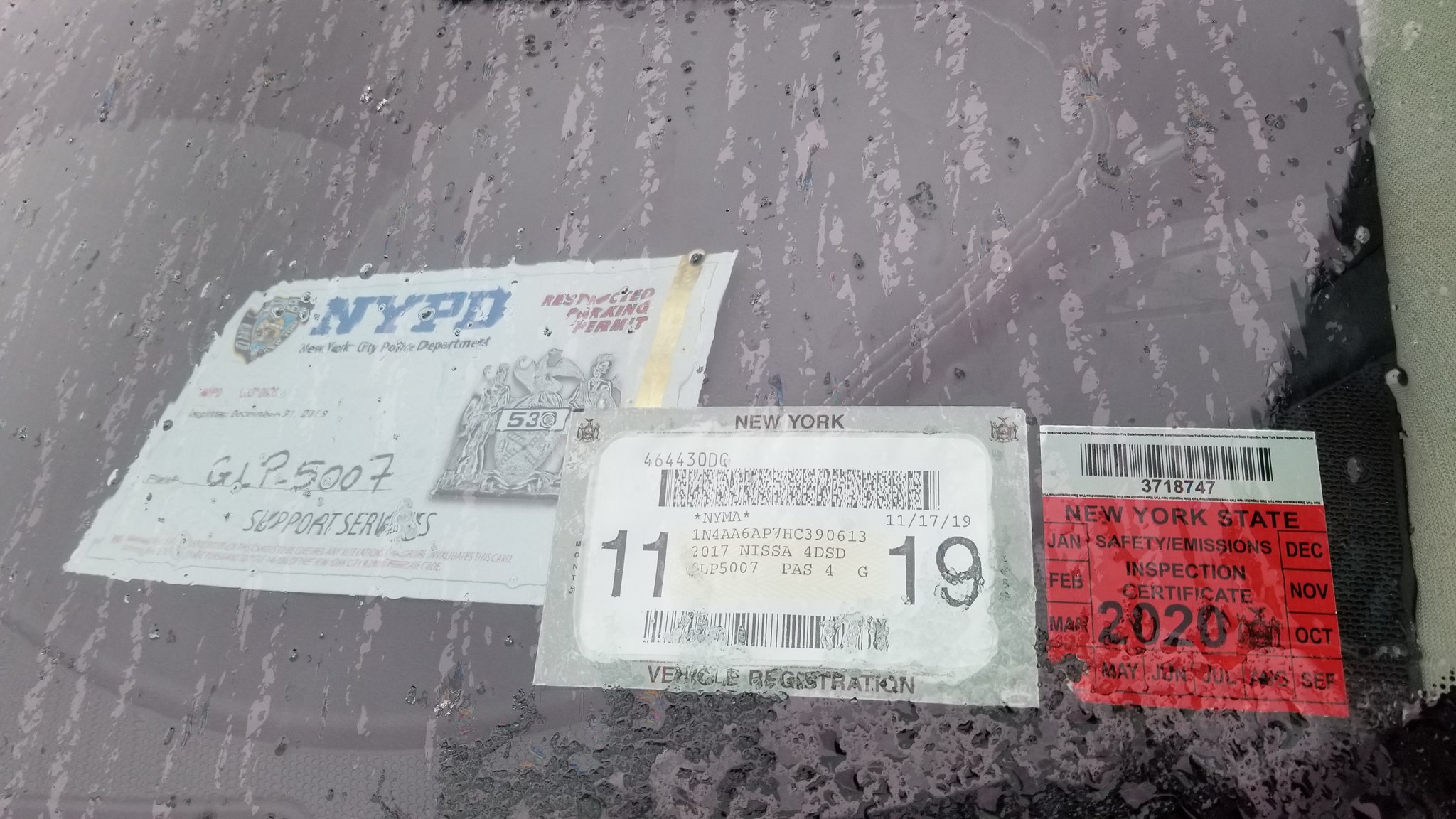 placard corruption on Twitter "This car with am expired nysdmv