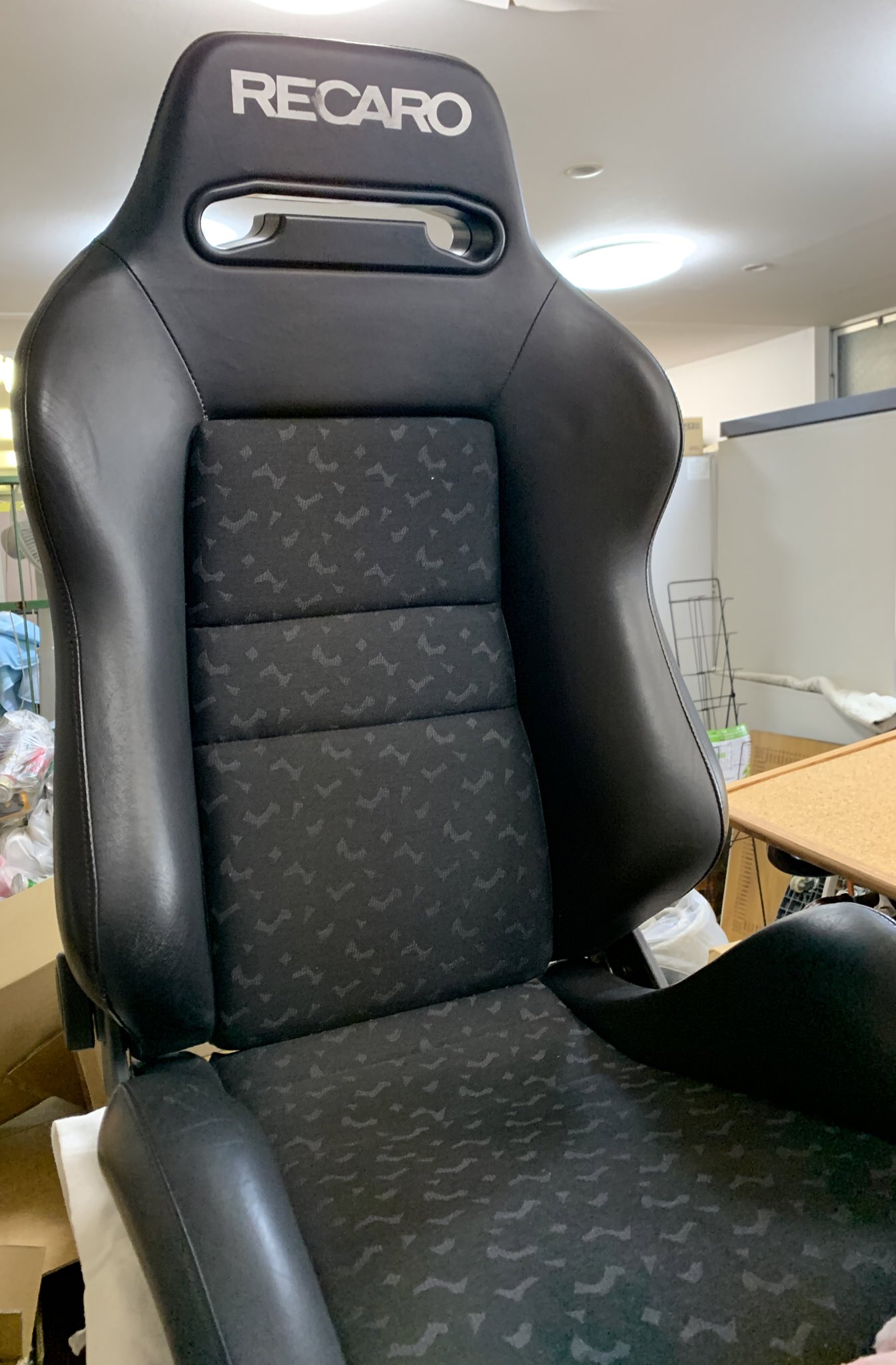 RECARO レカロ セミバケットシート SR-ZERO 本革ハーフレザー RECARO レカロ セミバケットシート SR-ZERO 本革ハーフレザー ☆RECARO