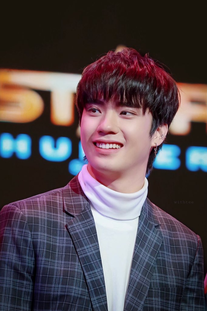 with_tee's tweet image. .♥. คิ ด ถึ ง เ ธ อ .♥.

#TEeThanapon
#Superboyprojectfinalweek