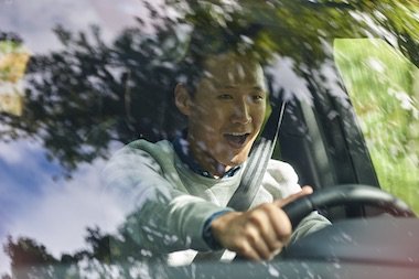 Give the gift of experience this Christmas with a Land Rover Experience gift voucher.  hubs.ly/H0lYq3x0
 
#LandRoverExperience #GiftVoucher