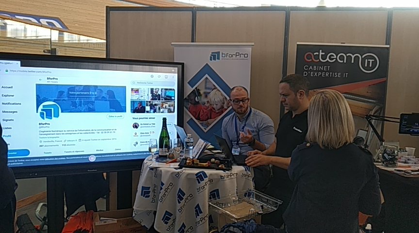 BforPro's tweet image. En direct du salon #EET2019 à @roubaix : de belles rencontres, du réseautage... Dans la bonne humeur!