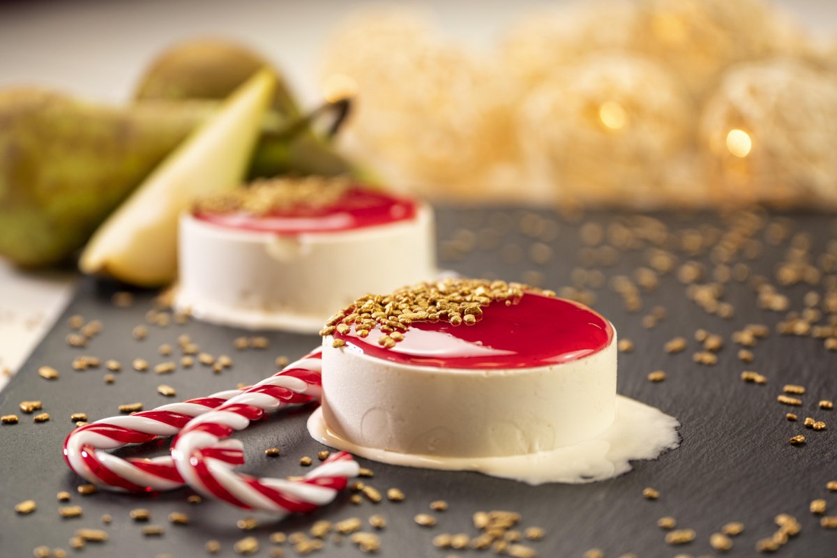 CallCaterlink's tweet photo. Start December off with this lovely Christmas Recipe; Spiced Pear and Ginger Pannacotta 🍐❤️ Visit our web shop at https://t.co/LTnjwDS66L or call our sales office for more information 🎄 https://t.co/urFFKYtuMK