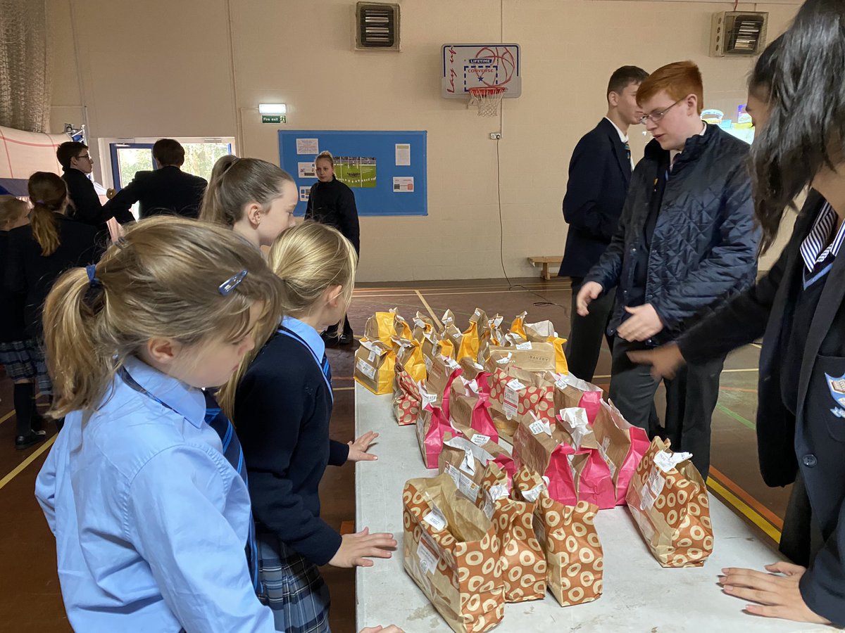 HolmeGrange's tweet photo. #PromCommittee have organised a very successful cake sale this morning. #teamwork #community https://t.co/5PDAp6oDU1