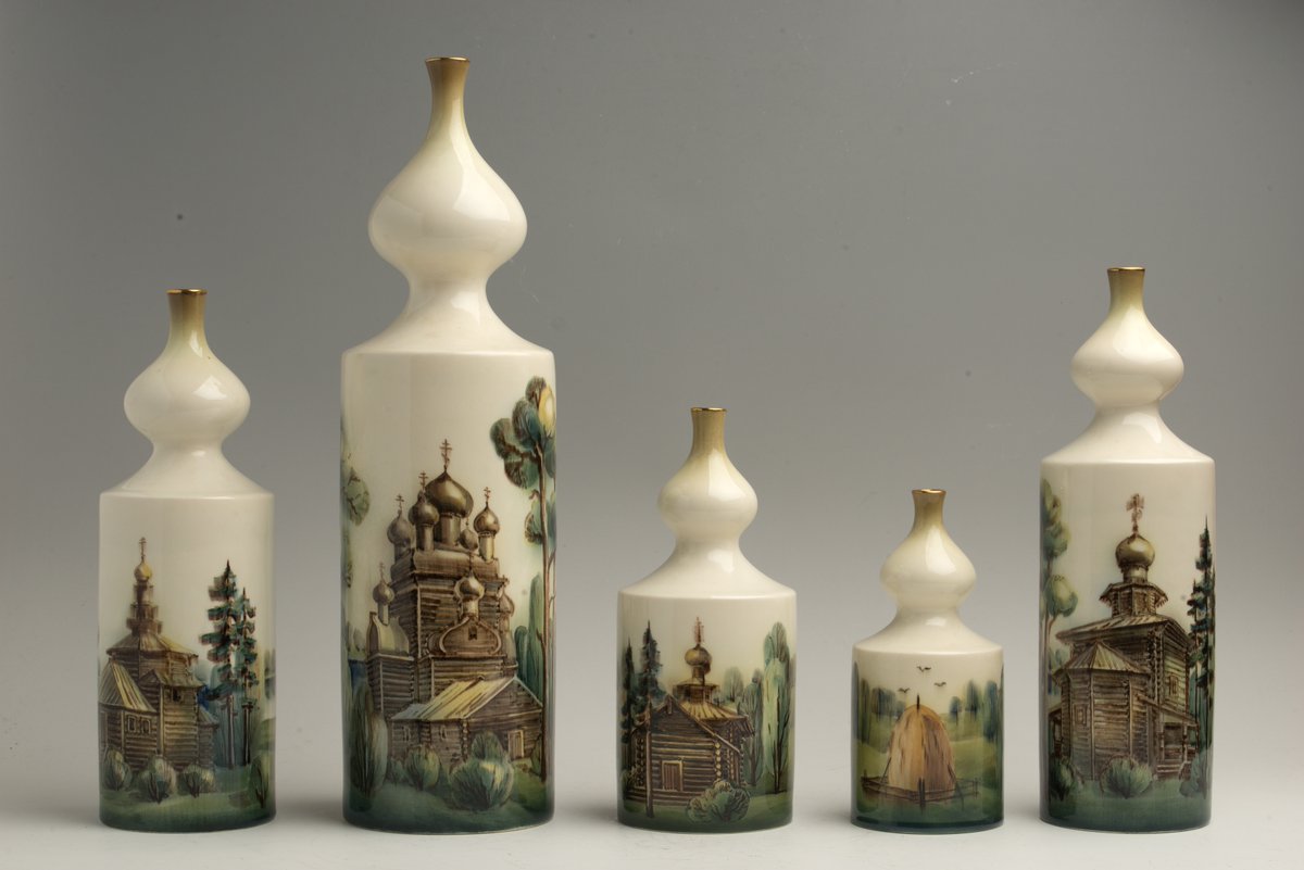 5 декабря в Воронежском областном художественном музее имени И.Н. Крамского РОСИЗО откроет выставку «Образы России. Весна, лето, осень, зима... и снова весна». Всего в экспозицию вошли более 70 произведений: живопись, графика, керамика и финифть: rosizo.ru/events/event/1…