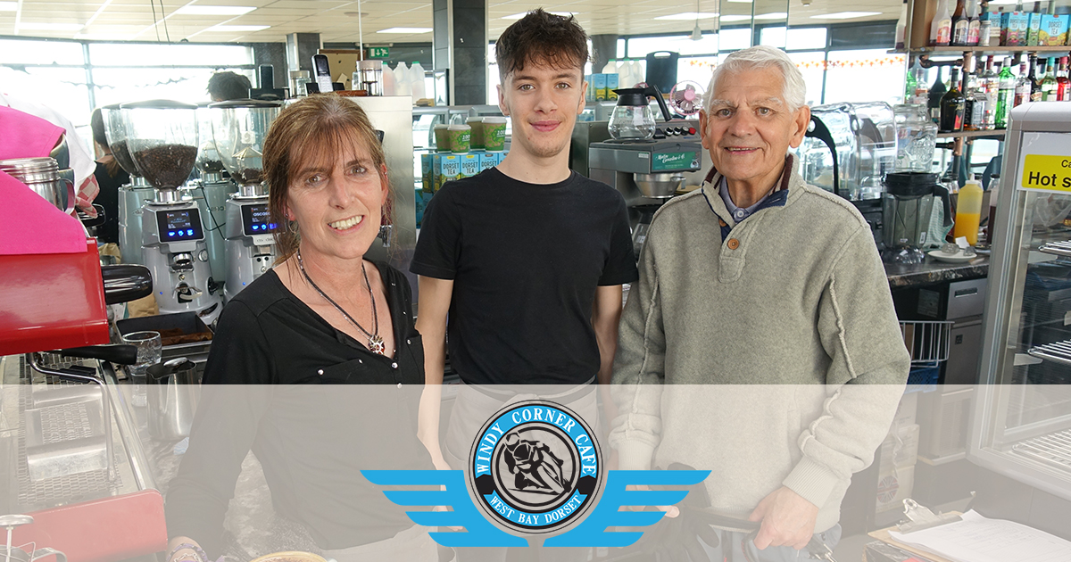 We visited Julian, Sue, Kirsty and the rest of the team at Windy Corner Cafe recently for some coffee training! ☕️ be sure to pop in for #coffee and #cake next time you’re in #Westbay, #Dorset 🏄🏻‍♂️ #windycornercafe #December #craftcoffee #seaviews