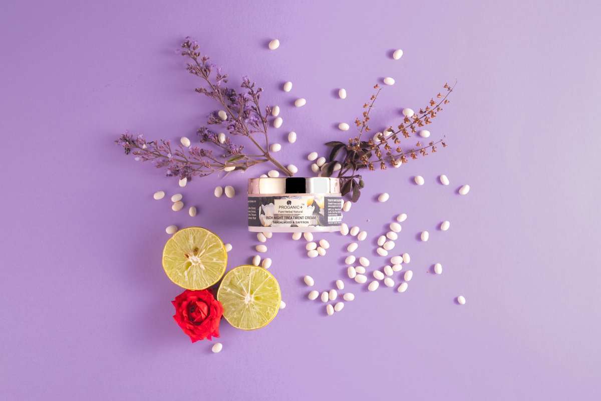 ProganicPlus's tweet photo. #ProganicPlus Rich Night Treatment Fairness Cream😍
Reduces dark spots and evens out skin tone.💁
Brightens the skin💜
Treats impurities💜
Order on amazon: https://t.co/oovo515eTA

#pixiskincare #skintreats #chandrayaan2 #beautysleepcream #faceproducts #healthyskin #skinglow https://t.co/ZAvQy1U0F6