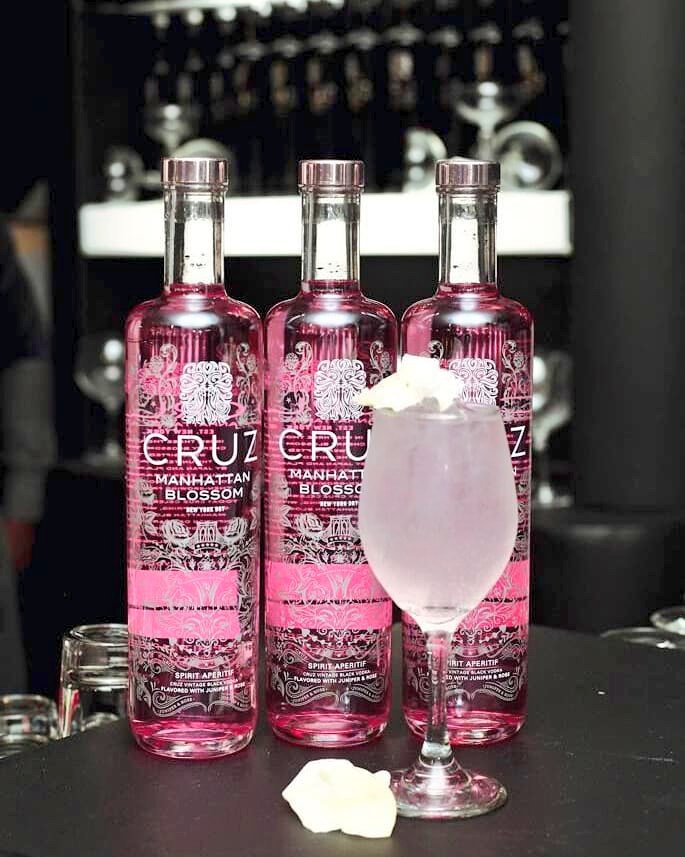 LadiesNightOuts's tweet photo. Meet the new #CRUZManhattanBlossom 

https://t.co/zhB3ywJeyV https://t.co/WoDuFEQjKw