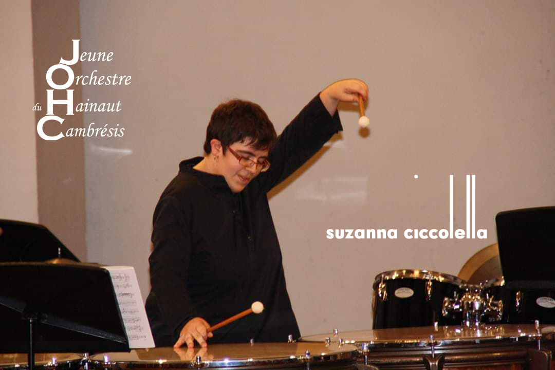 johchdf's tweet photo. Suzanna Ciccolella​ commence la #percussion 🥁 à Quarouble​ avant de rejoindre les CRR de Douai​ puis Lille où elle obtient un DNOP. En 2015, elle décroche le DNSPM à l'@esmd_lille. Elle enseigne dans plusieurs conservatoires des @hautsdefrance et est cheffe de pupitre au #JOHC. https://t.co/DzRRks4gDV