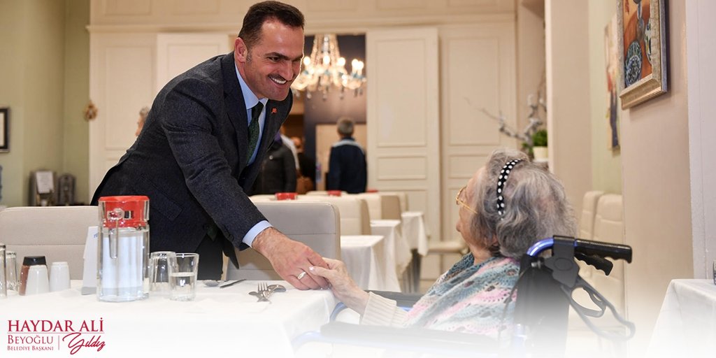 Sevgi, anlayış ve hoşgörü ile aşamayacağımız bir engel yok! İstanbul’un kalbi Beyoğlumuz’da sadece #3AralıkDünyaEngellilerGünü’nde değil, her gün engelli vatandaşlarımızın hayatını kolaylaştırmaya gayret ediyoruz.