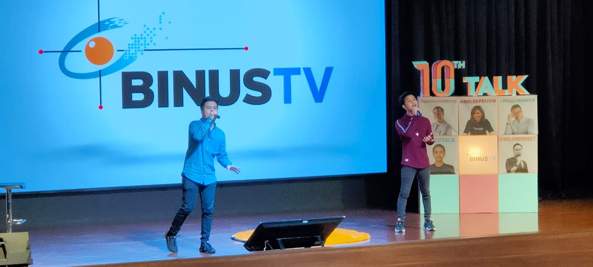 BinusTV's tweet photo. Smart viewers, @PastoIndonesia menghibur para hadirin nich dengan lagu-lagu romantis mereka.
Suasana auditorium jadi tambah asyik lho.
Pengen tahu lebih lanjut khan?
Ikuti terus keseruannya di #10thTalk #BINUSTVSatuDekade #10thAnniversary @BINUS_UNIV ya!
https://t.co/582gm3kBfb https://t.co/RfdJdIQ6oW
