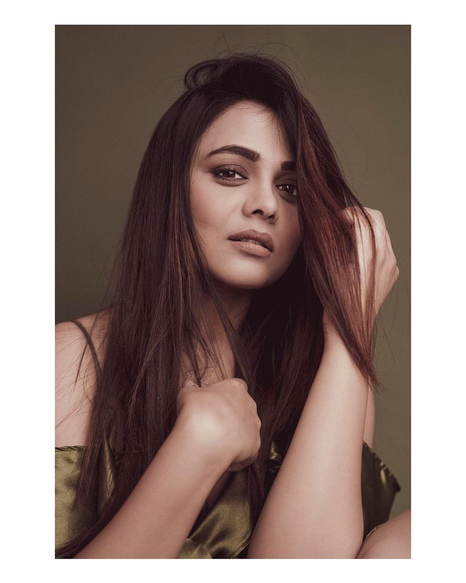 MediaBuzz_PR's tweet photo. #trendytuesday: @PrarthanaBehere sets the temperature high with her latest photoshoot! 
Amazing Pics Shot By #bharatpawarphotography
MUA: @vinodsarode
#PrarthanaBehere #Newphotoshoot #newlook #look9 #actress #Marathi #Hindi #style #fashion #instafashion #styling #mediabuzzpr https://t.co/m7H9T3C5w8