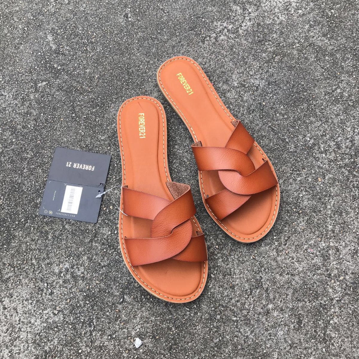 HubImporter's tweet photo. Forever21 Comfort Just For You..
Gorgeously Durable For This Season..
UK Size 37-41
Price- N5500
To-Order- Send a Dm
#dectuescashoutz
#hubimporter
#smartimporter
#tacha
#akinalabi
LETS DEAL.... https://t.co/8pSCL05HEV