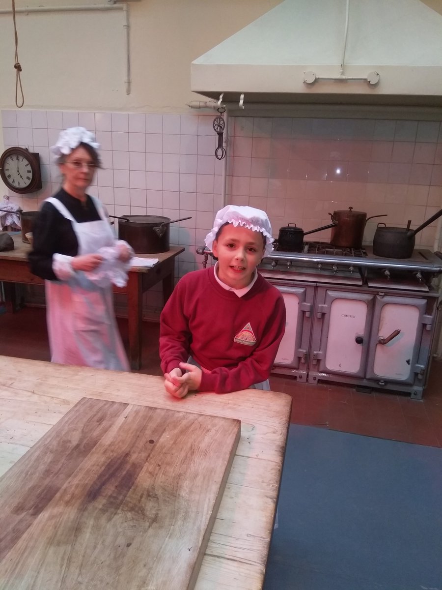 MissGrovesMLP's tweet photo. We loved wearing the Victorian aprons and hats in the kitchen to make our chocolate truffles
@CroxtethHall @MabLanePri #gettingreadyforaparty #victorians #allhandsondeck https://t.co/tE2ZtwnMMH