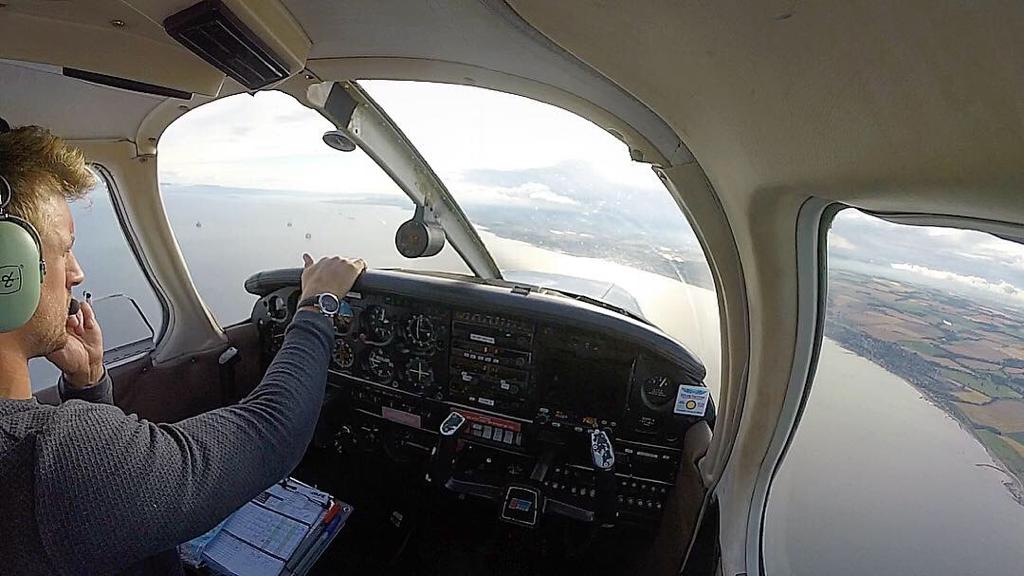 G_HMedia's tweet image. 🗣️ "It is an amazing feeling to get up there and see things from a different perspective."

I hear from @TomBrown_15 on securing his private pilots licence and playing on the @WorldRugby7s circuit with @Scotlandteam in @ScotsmanSport bit.ly/2LiTcMi