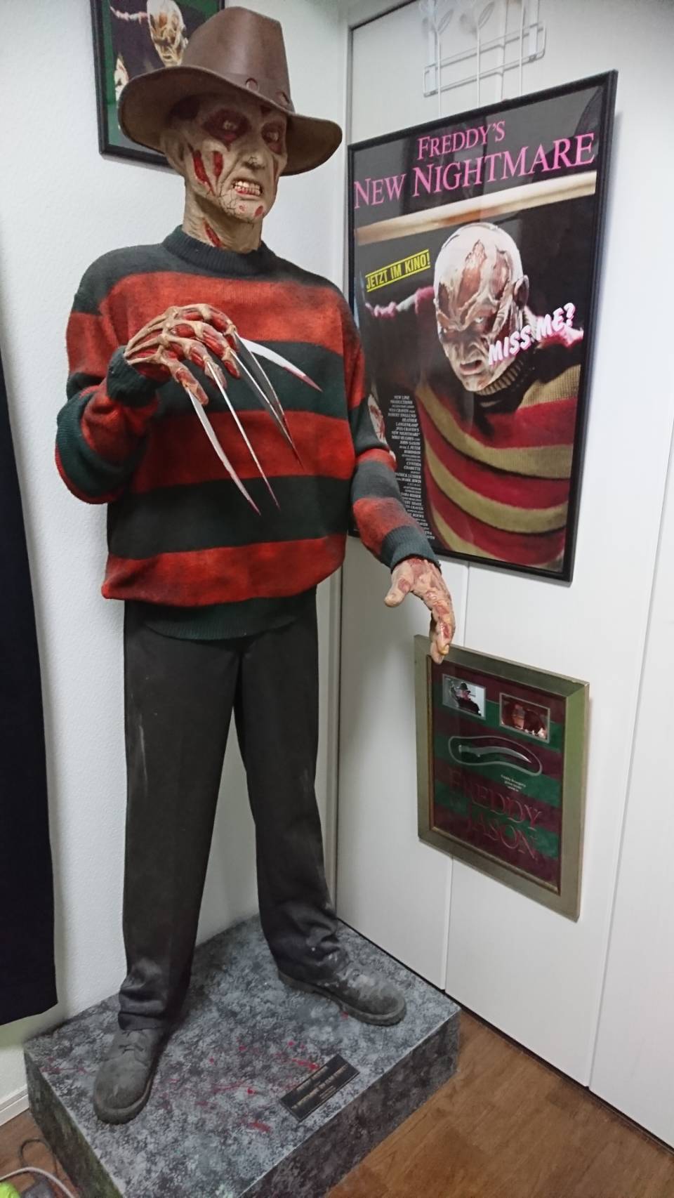 エルム街の悪夢 フレディ 等身大フィギュア エルム街の悪夢 フレディ 等身大フィギュア