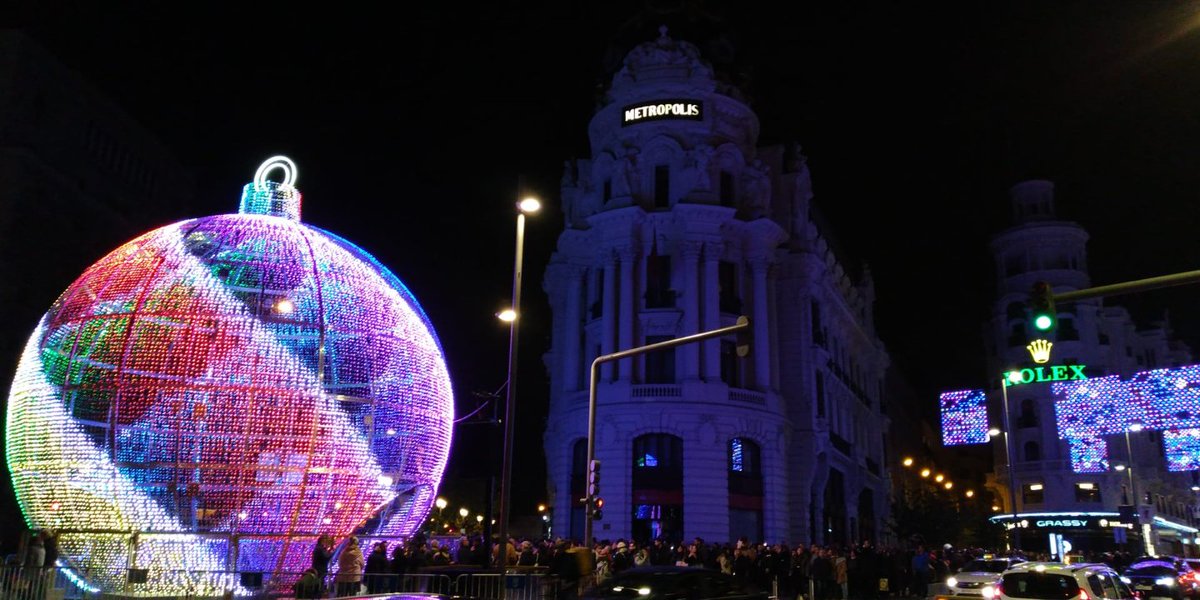 HSDGO's tweet image. Buenos días de #martes, #Madrid! #Naviluz 
📸@juanepizarro1