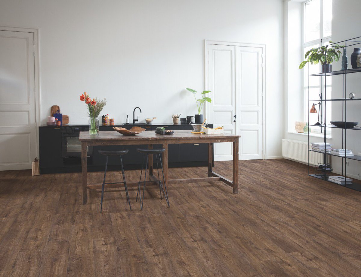 anthony_claxton's tweet photo. And behind door number 2 is the New Pulse LVT
These 6 new stunning colours are a great addition to to the Pulse range, with stunning embossing & Matt finish the large 1.5m long planks look gorgeous in any room.
#signature #LoveMyQuickStep #TheStartOfSomethingBeautiful #QuickStep https://t.co/kYcPSZUYCk