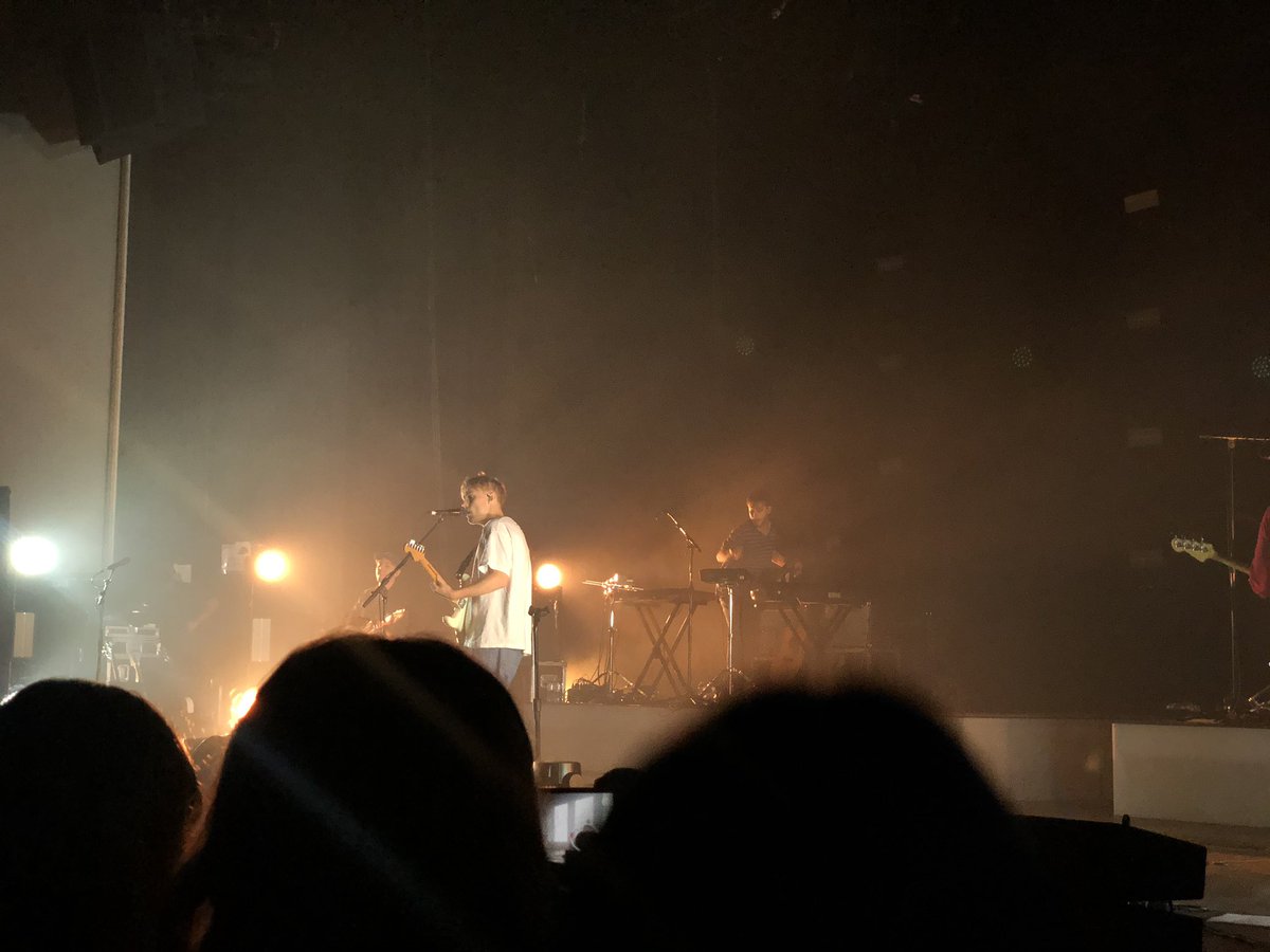 Aliciam_02's tweet photo. @samfendermusic at #Plymouth #plymouthpavilions . He’s honestly so amazing and has THE best voice 😍😍😍 https://t.co/jeRp4LDk32