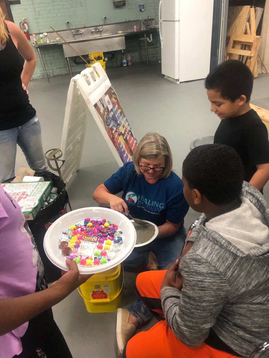 Healing Pathway Victim Service Agency (@healingpthwaykc) on Twitter photo Support Healing Pathway this #GivingTuesday2019. We serve children that have lost a parent or sibling to violence. Please help us by making a donation healingpathwaykc.org. <a href="/15andMahomies/">15 and the Mahomies</a> <a href="/PatrickMahomes/">Patrick Mahomes II</a> #GivingTuesday #GivingTuesdayKids Support Healing Pathway this #GivingTuesday2019. We serve children that have lost a parent or sibling to violence. Please help us by making a donation healingpathwaykc.org. <a href="/15andMahomies/">15 and the Mahomies</a> <a href="/PatrickMahomes/">Patrick Mahomes II</a> #GivingTuesday #GivingTuesdayKids