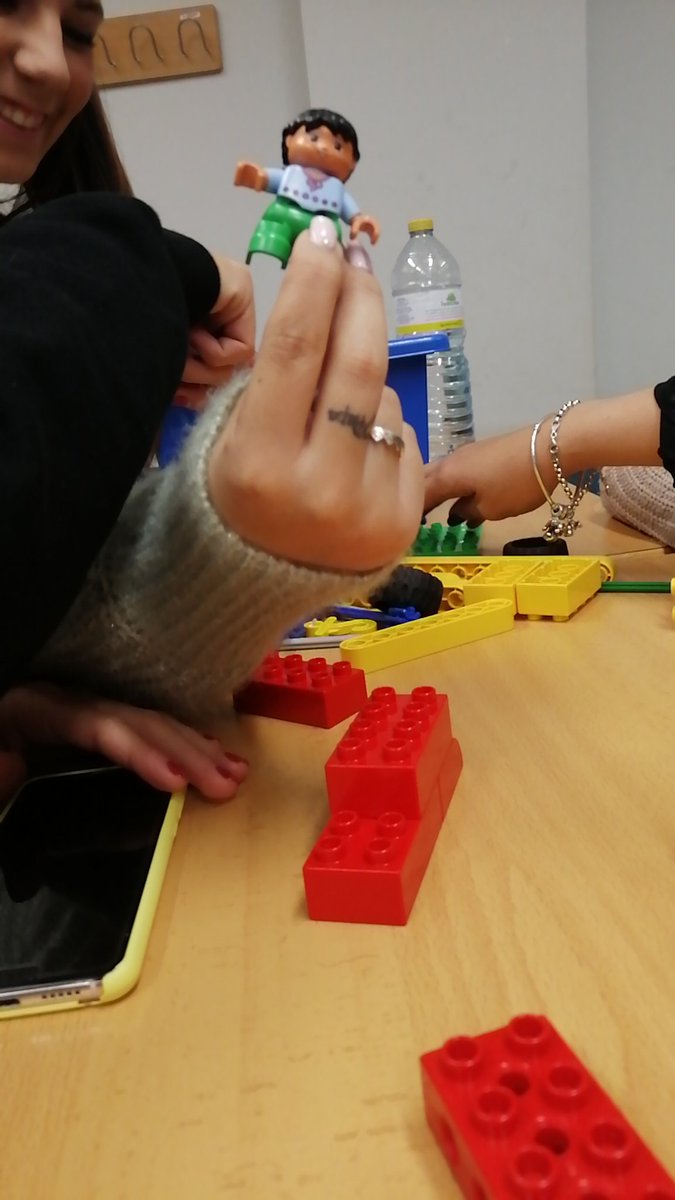 judithpiqueres's tweet photo. Trabajando con @RobotixCS @UJIuniversitat #MI1013A https://t.co/wwFBIB41Ka