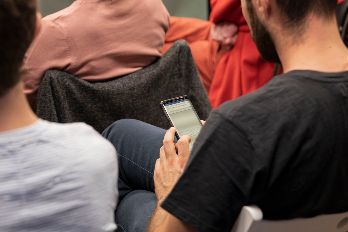 dsj_fspj_fspg's tweet photo. Es wird über ein bestimmtes Thema im Bereich Digitalisierung in der 🇨🇭 noch viel zu wenig gesprochen? Dann los! Jetzt noch den #callforissues des #SwissIGF20 nutzen, das eigene Thema einreichen und am 18. März mitdiskutieren: https://t.co/l6PPqCrrFe
@Swiss_IGF https://t.co/GcnhskD9Xw