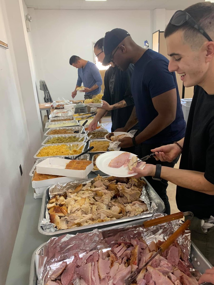 MCSFR_HR's tweet photo. FASTEUR hosted a Thanksgiving Potluck on 11/27! Food, family, fellowship and friends! 
Photos taken by Ashley Angel https://t.co/jYqCwaANPD